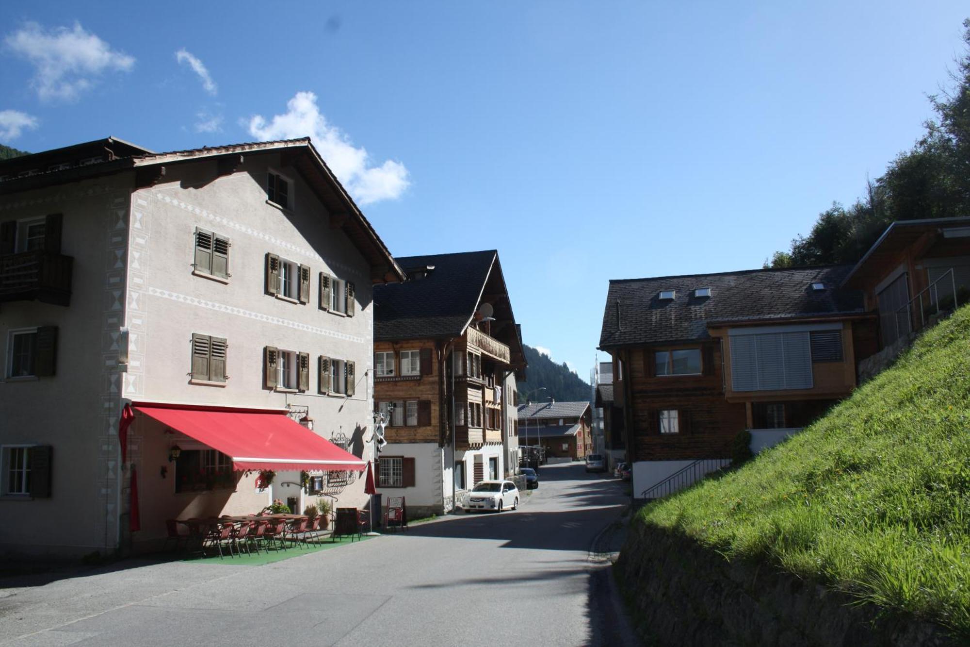 Bed and Breakfast Ustria Crusch Alva Tavanasa Exterior foto