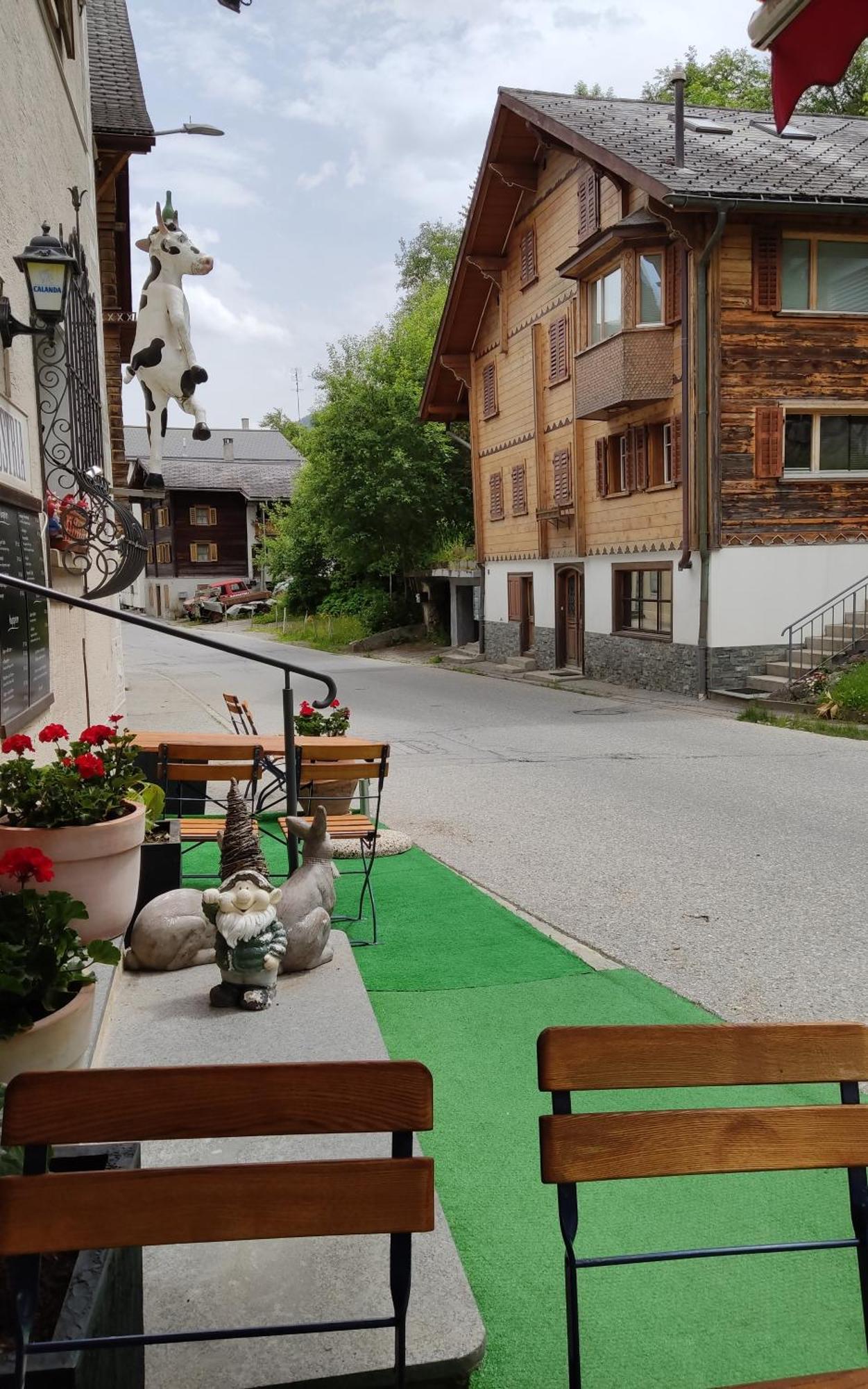 Bed and Breakfast Ustria Crusch Alva Tavanasa Exterior foto