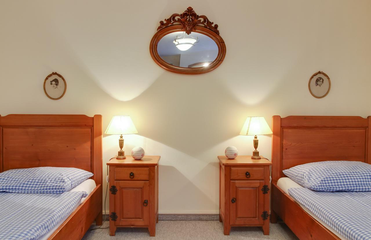 Bed and Breakfast Ustria Crusch Alva Tavanasa Exterior foto