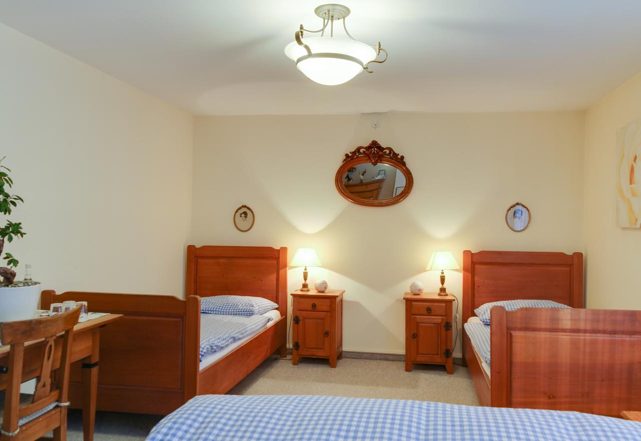Bed and Breakfast Ustria Crusch Alva Tavanasa Exterior foto